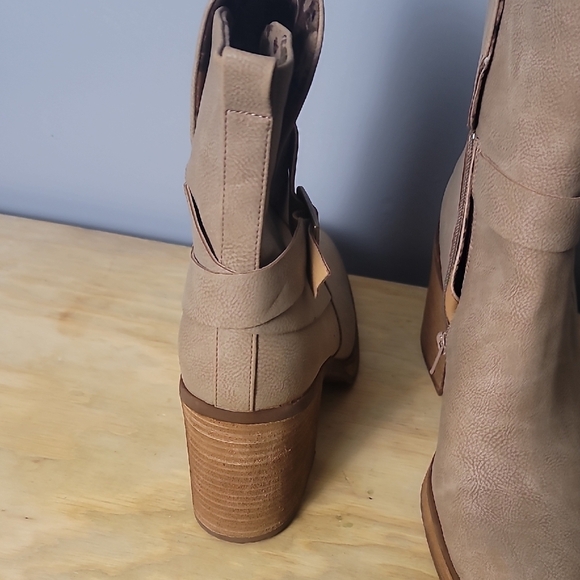 Korks KORKS EASE Marci II Natural Tan Heeled Boots Chunky Wooden Heel - Picture 6 of 13